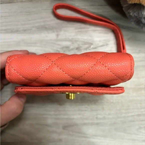 Beautiful Coral & Gold Wristlet/Wallet - Picture 6 of 7
